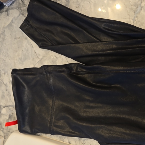 Spanx Faux Leather Leggings - Picture 5 of 6